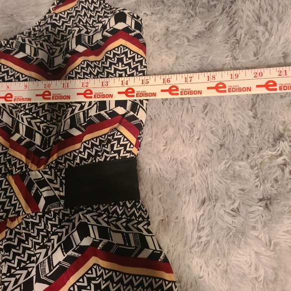 Trendy Zigzag Pattern Jumpsuit - Picture 8 of 11